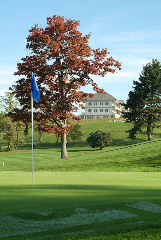 Inn At Lenape Heights-Golf Resort And Event Center Ford City Exterior photo