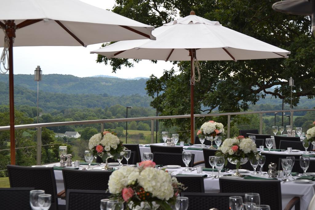 Inn At Lenape Heights-Golf Resort And Event Center Ford City Exterior photo