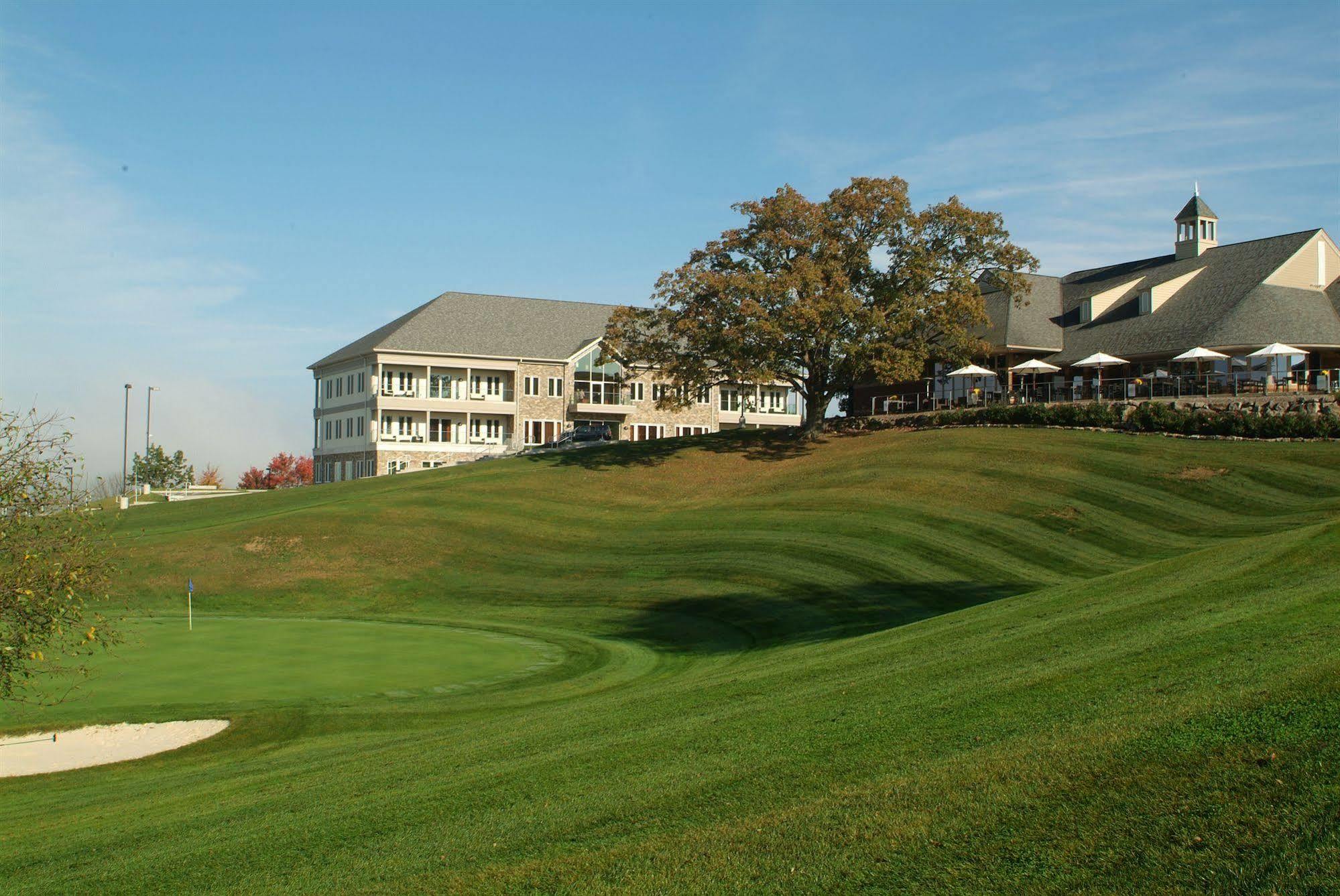 Inn At Lenape Heights-Golf Resort And Event Center Ford City Exterior photo